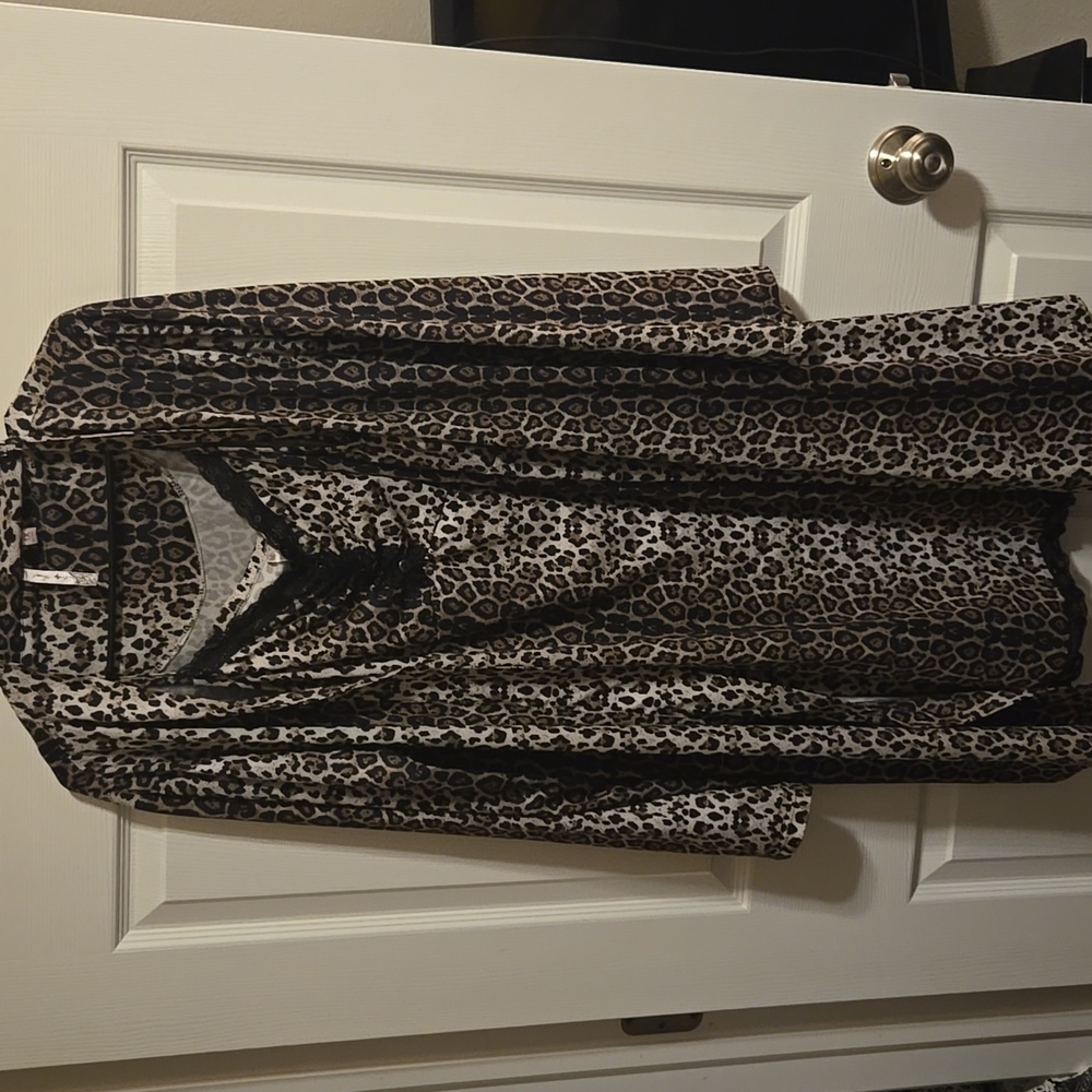 Womans Robe/Nightie SET.